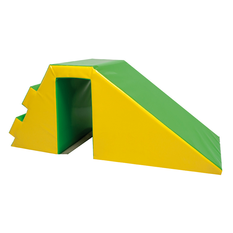 Escalera piscina bolas